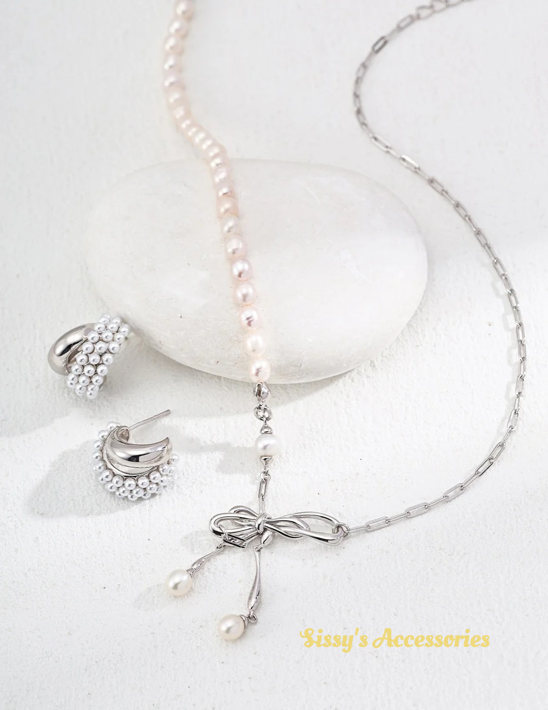 Bow Pearl Necklace